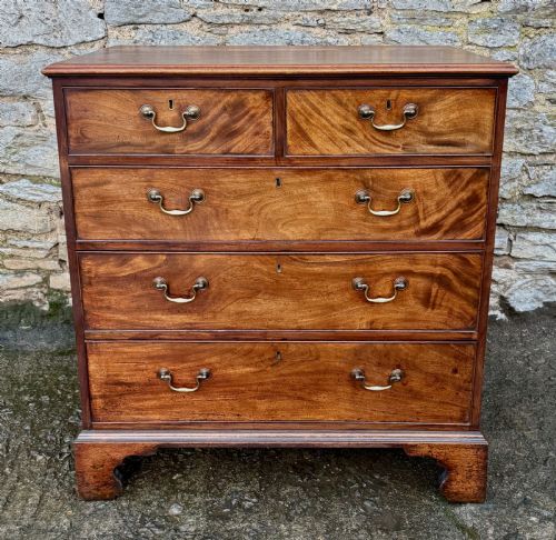 Georgian Mahogany Chest of Drawers