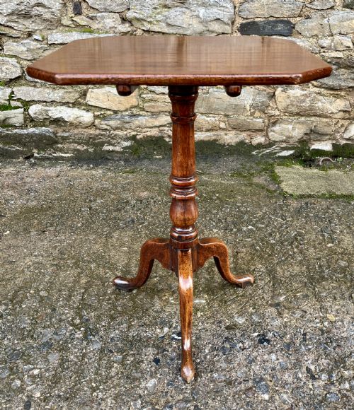fig 1. Georgian Mahogany Tilt-Top Table