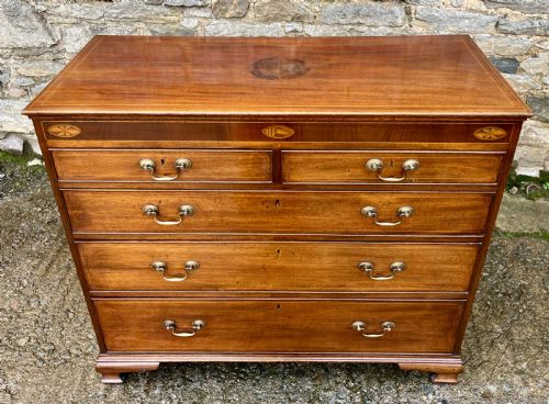 fig 1. Georgian Mahogany Chest of Drawers