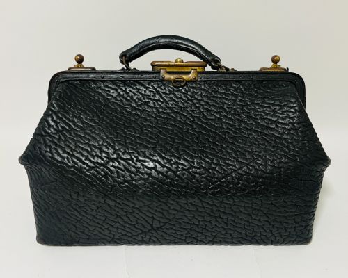Antique Leather Gladstone Bag
