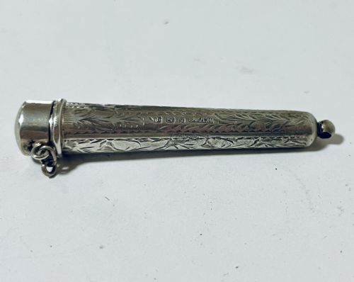 fig 1.
Antique Silver Cheroot Holder