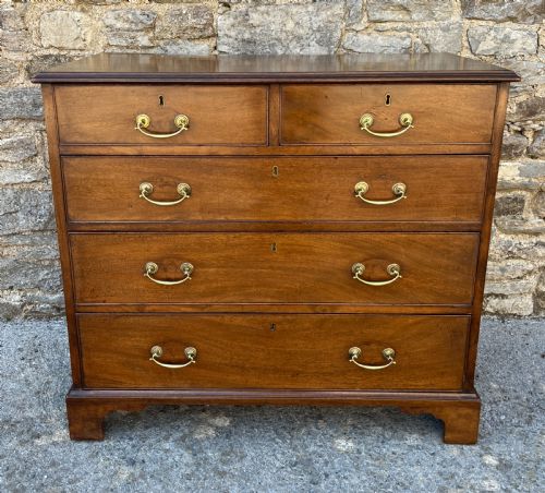 fig 1. Georgian Mahogany Chest of Drawers