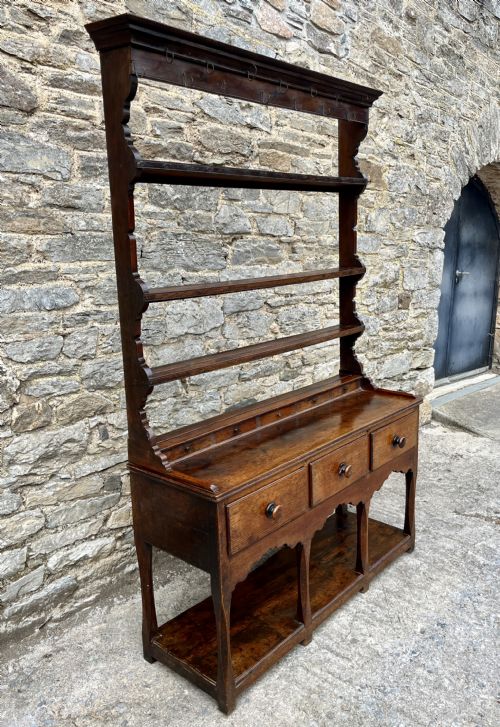 fig 2. Georgian Welsh Oak Potboard Dresser