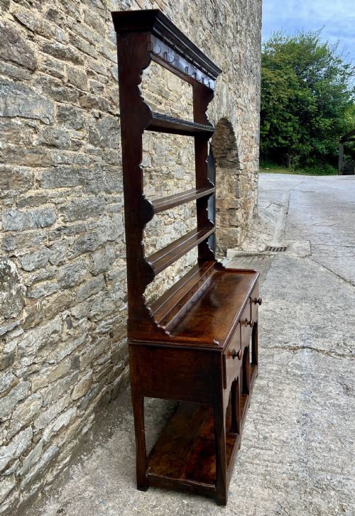 fig 3. Georgian Welsh Oak Potboard Dresser