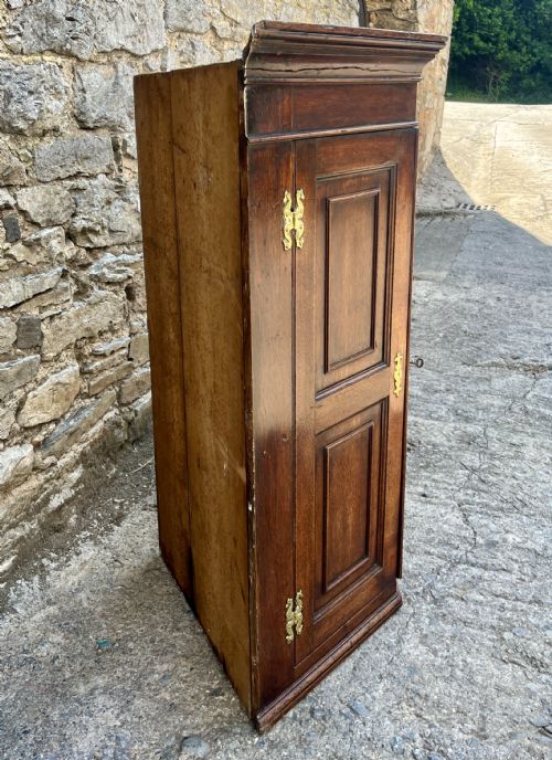 GEORGIAN OAK HANGING CORNER CUPBOARD - ADDITIONAL PHOTO 3