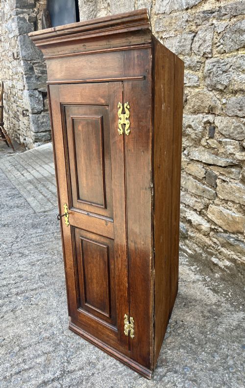GEORGIAN OAK HANGING CORNER CUPBOARD - ADDITIONAL PHOTO 12