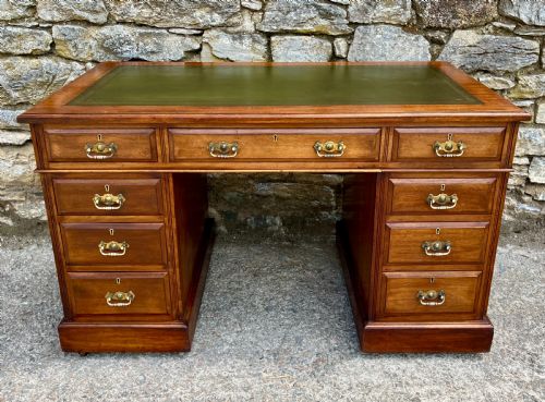 Edwardian Mahogany Pedestal Desk