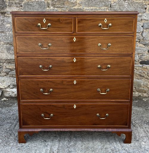 fig 1. Large Georgian Mahogany Chest of Drawers