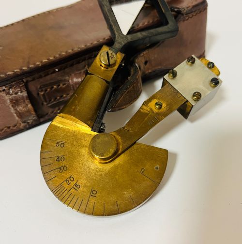 fig 1. Military De Lisle Clinometer