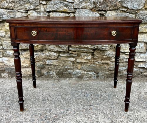 fig 1. Regency Mahogany Bow Fronted Side Table