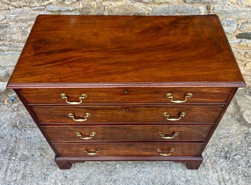 fig 2. Georgian Mahogany Chest of Drawers