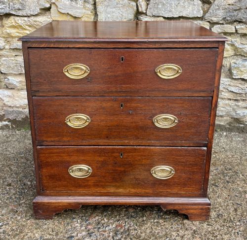?Small Georgian Oak Chest of Drawers