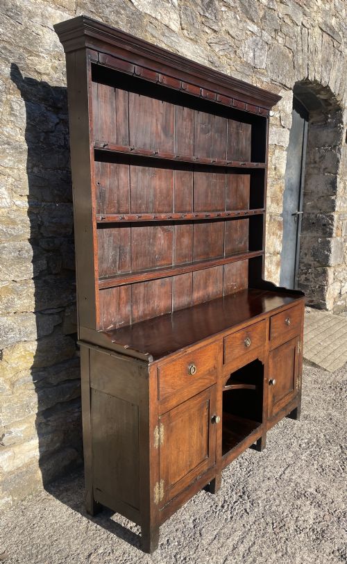 GEORGIAN OAK DOG KENNEL DRESSER - ADDITIONAL PHOTO 1
