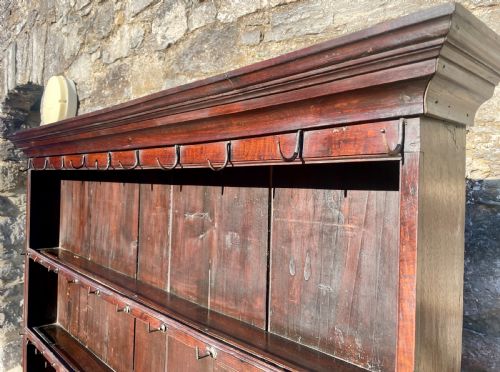 GEORGIAN OAK DOG KENNEL DRESSER - ADDITIONAL PHOTO 9
