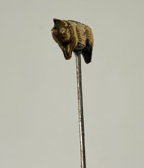 fig 1. 9ct Gold Pig Hat Pin