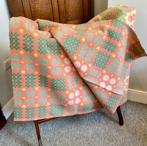 fig 1. Welsh Caernarfon Double Weave Tapestry Blanket