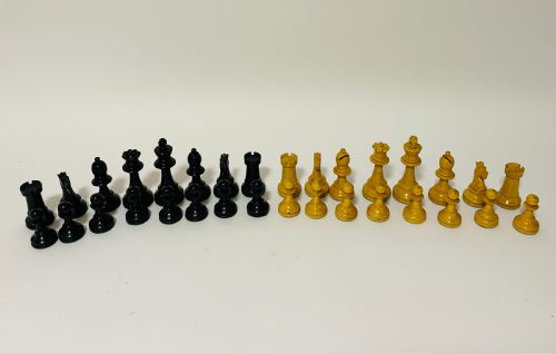 fig 1. Staunton Pattern Chess Set
