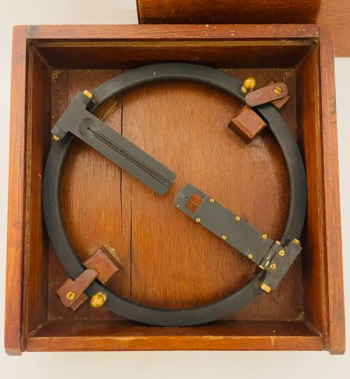 fig 1. Admiralty Azimuth Circle