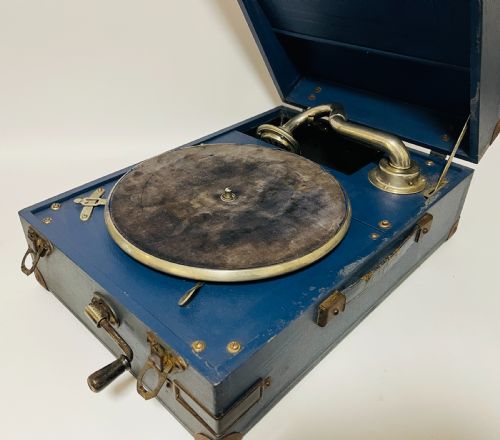 fig 2. Original Portable Wind Up Gramophone