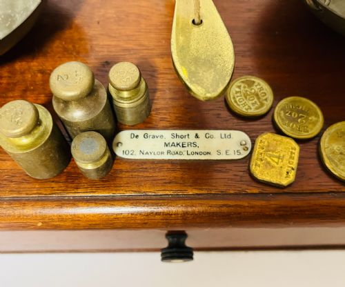 fig 2. Antique De Grave Apothecary Scales and Weights