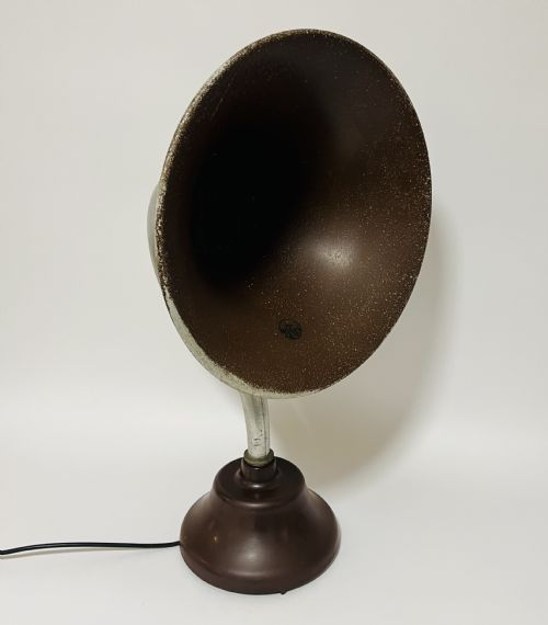fig 1. 1920s BTH Horn Loudspeaker