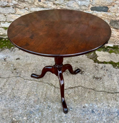 fig 1. Georgian Mahogany Occasional Tilt Top Table