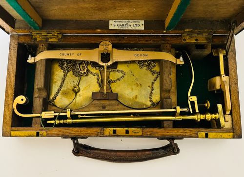ANTIQUE DEVON COUNTY EXCISE SCALES - ADDITIONAL PHOTO 2