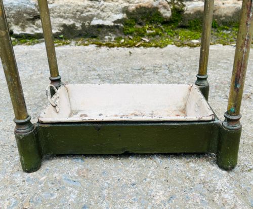 VICTORIAN BRASS STICK STAND - ADDITIONAL PHOTO 9