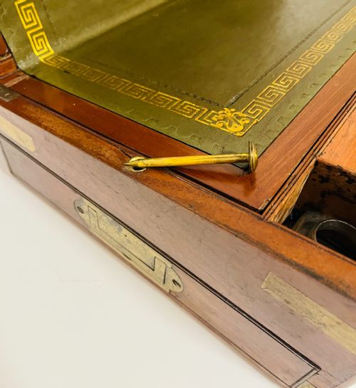 VICTORIAN MAHOGANY CAMPAIGN WRITING SLOPE - ADDITIONAL PHOTO 4