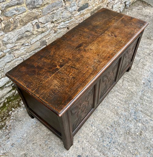 18TH CENTURY OAK PANELLED COFFER - ADDITIONAL PHOTO 2