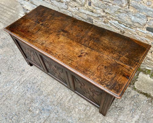 18TH CENTURY OAK PANELLED COFFER - ADDITIONAL PHOTO 7