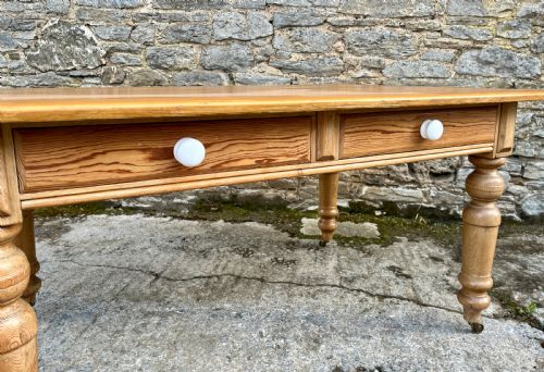 LARGE VICTORIAN PINE FARMHOUSE TABLE - ADDITIONAL PHOTO 7