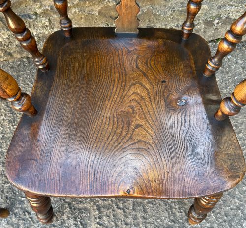 PAIR OF ANTIQUE BROAD ARM WINDSOR CHAIRS - ADDITIONAL PHOTO 3