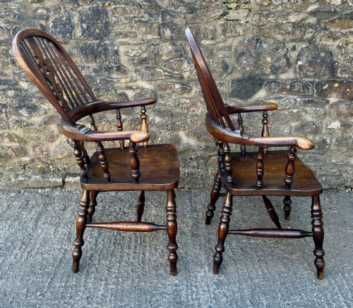 PAIR OF ANTIQUE BROAD ARM WINDSOR CHAIRS - ADDITIONAL PHOTO 11