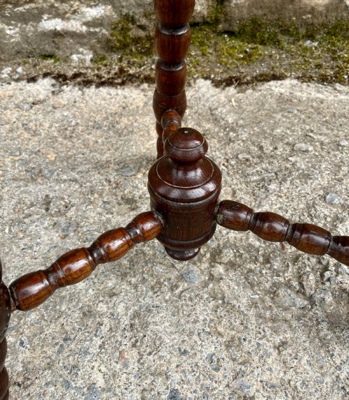 SMALL ANTIQUE OAK BOBBIN TURNED TABLE - ADDITIONAL PHOTO 4