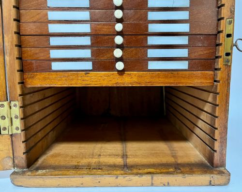 ANTIQUE MICROSCOPE SLIDE CABINET - ADDITIONAL PHOTO 4
