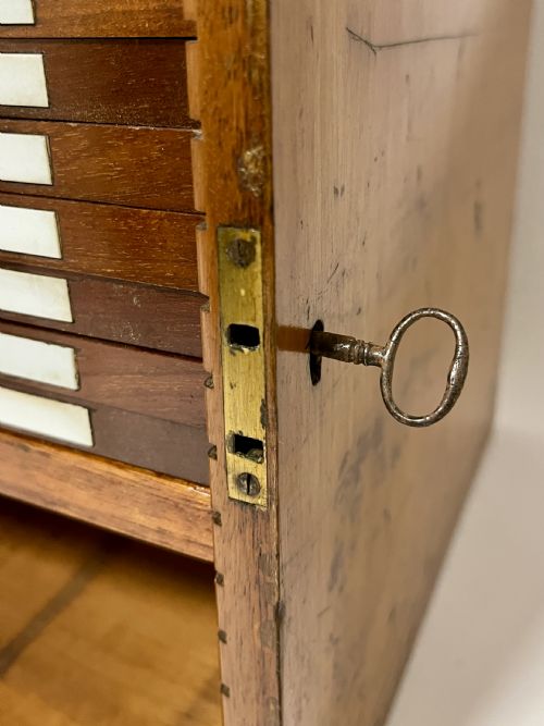 ANTIQUE MICROSCOPE SLIDE CABINET - ADDITIONAL PHOTO 5