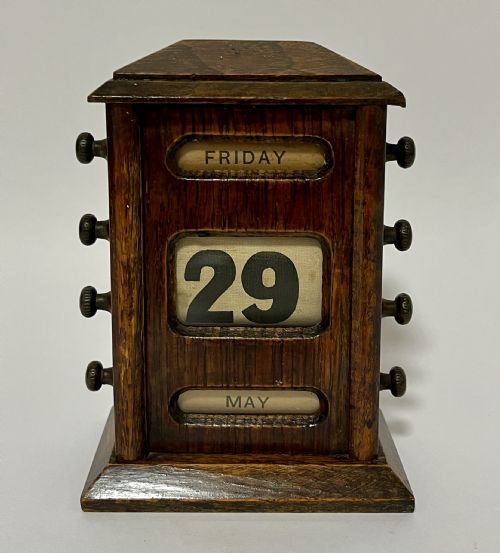 Edwardian Oak Perpetual Desk Calendar