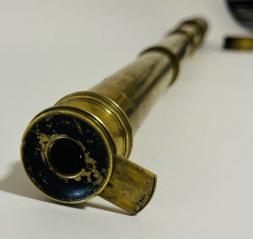 ANTIQUE LEATHER CLAD THREE DRAW BRASS TELESCOPE - ADDITIONAL PHOTO 9