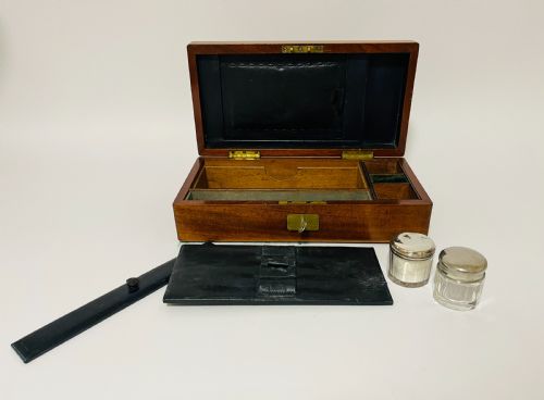 VICTORIAN MAHOGANY GENTLEMAN'S VANITY BOX - ADDITIONAL PHOTO 2