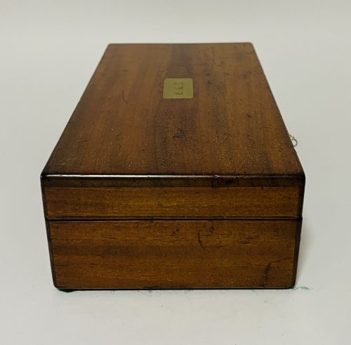 VICTORIAN MAHOGANY GENTLEMAN'S VANITY BOX - ADDITIONAL PHOTO 9