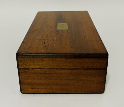 VICTORIAN MAHOGANY GENTLEMAN'S VANITY BOX - ADDITIONAL PHOTO 10