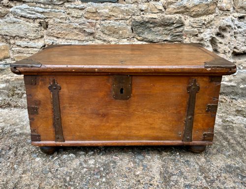 fig 1. Anglo-Indian Teak Merchant’s Chest