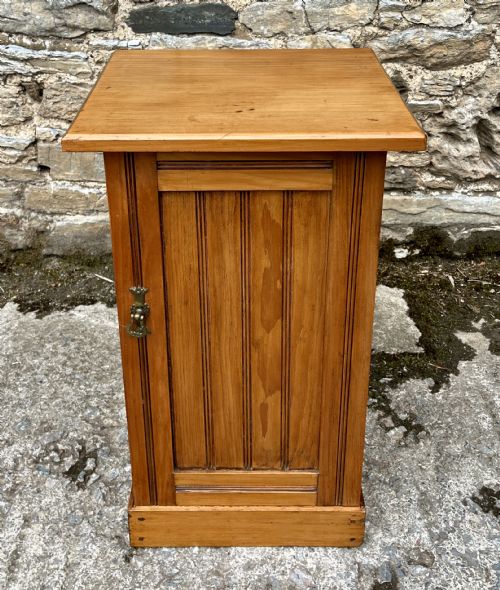 Edwardian Satin Walnut Pot Cupboard