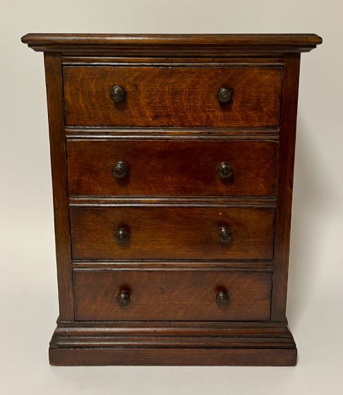 ANTIQUE MINIATURE OAK TABLETOP CHEST OF DRAWERS