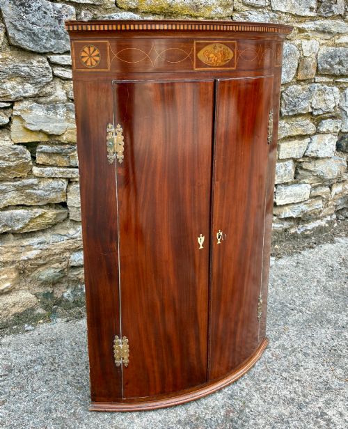 GEORGIAN MAHOGANY INLAID BOW FRONT CORNER CUPBOARD - ADDITIONAL PHOTO 1