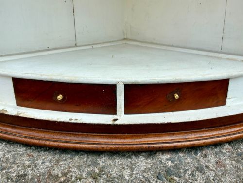GEORGIAN MAHOGANY INLAID BOW FRONT CORNER CUPBOARD - ADDITIONAL PHOTO 13