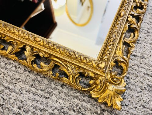 ANTIQUE GILTWOOD AND GESSO FLORENTINE STYLE MIRROR - ADDITIONAL PHOTO 3