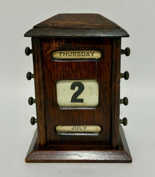 Edwardian Oak Perpetual Desk Calendar