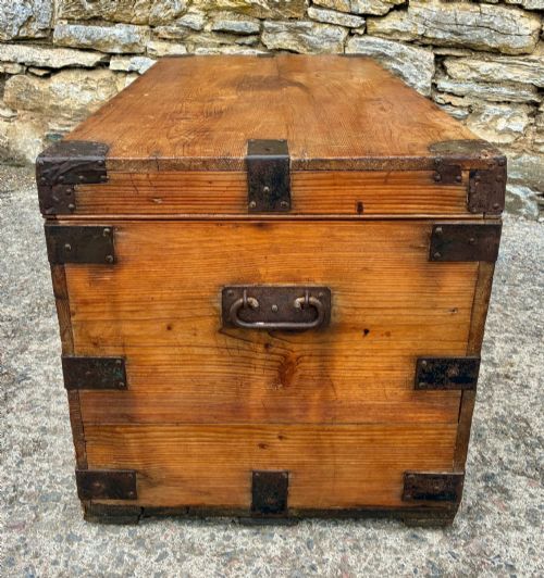 ANTIQUE PINE ZINC LINED CAMPAIGN TRUNK - ADDITIONAL PHOTO 8